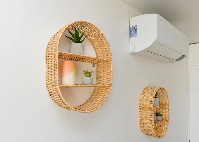 Zalia Kopa Su Baseinu, Sventoji Apartmán