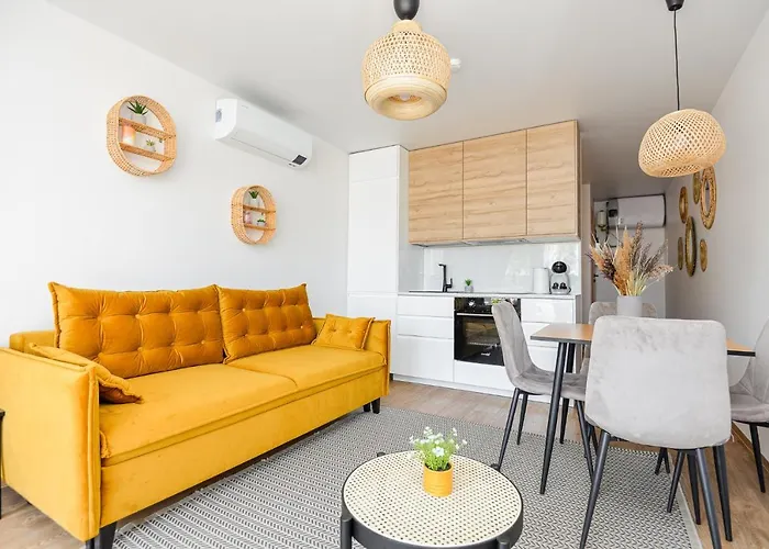 Zalia Kopa Su Baseinu, Sventoji Apartmán